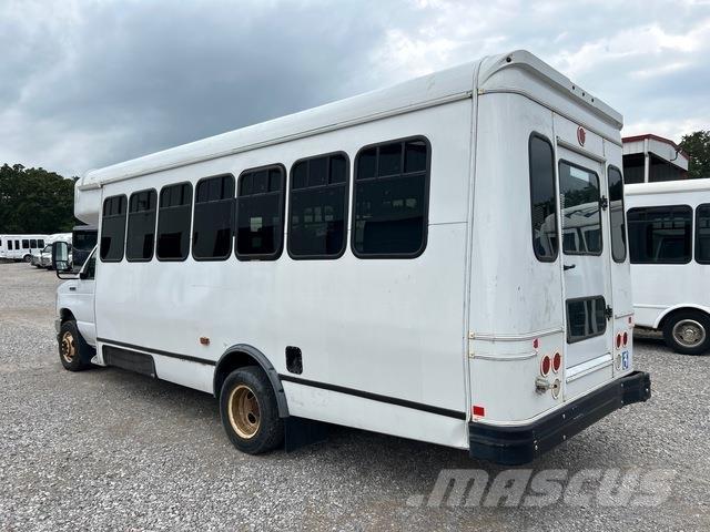Ford E-450 Mini bus