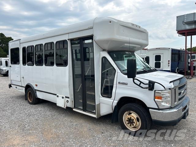 Ford E-450 Mini bus