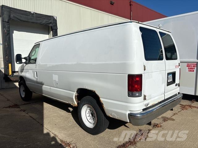 Ford E150 Panel vans