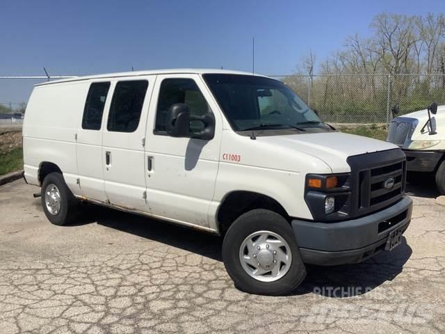 Ford E250 Panel vans