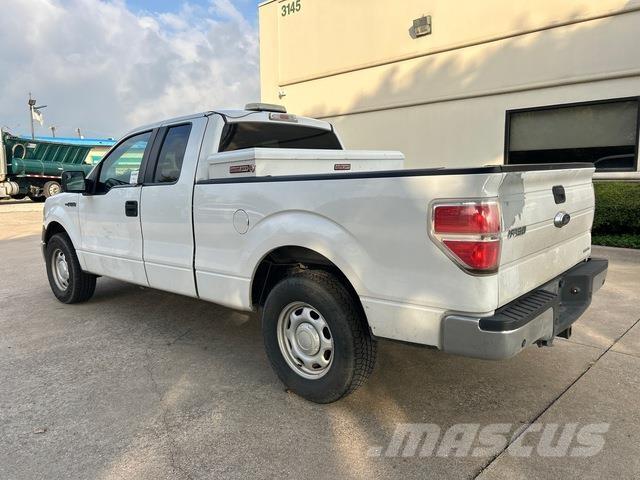 Ford F-150 Pick up/Dropside