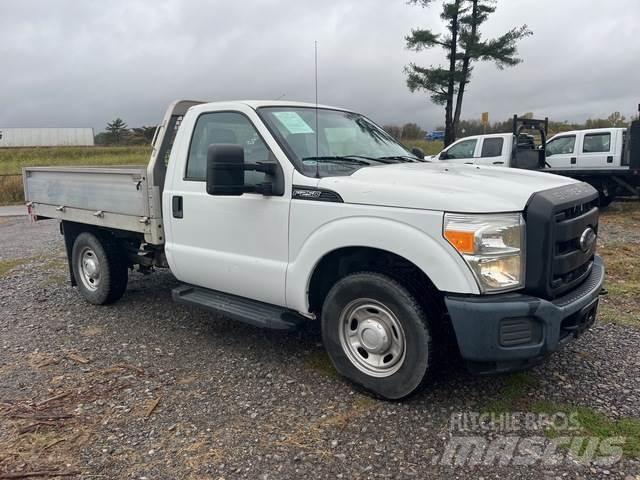 Ford F-250 Flatbed / Dropside trucks