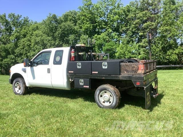 Ford F-250 Flatbed / Dropside trucks
