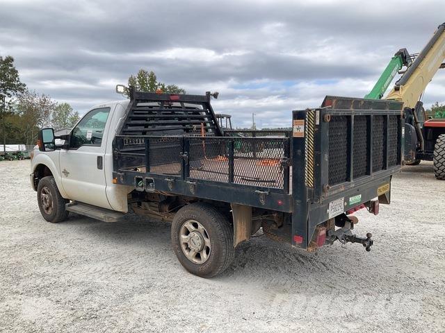 Ford F-250 Flatbed / Dropside trucks