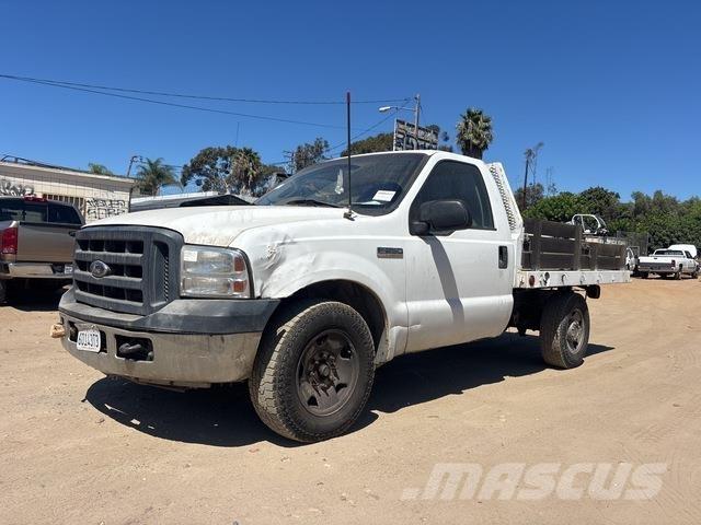 Ford F-250 Flatbed / Dropside trucks
