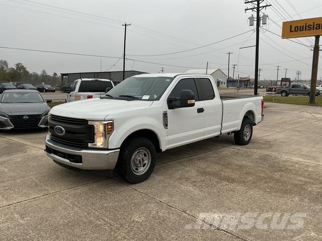 Ford F-250 Pick up/Dropside