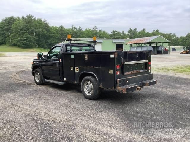 Ford F-350 Pick up/Dropside