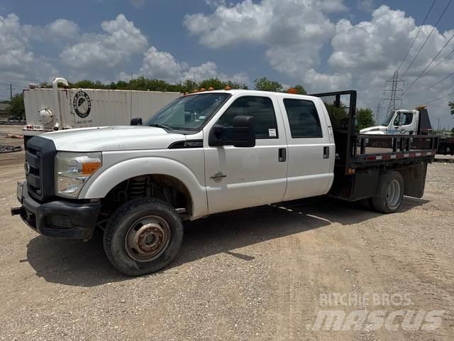 Ford F-350 Flatbed / Dropside trucks