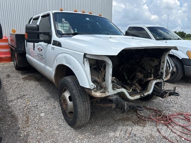 Ford F-350 Flatbed / Dropside trucks