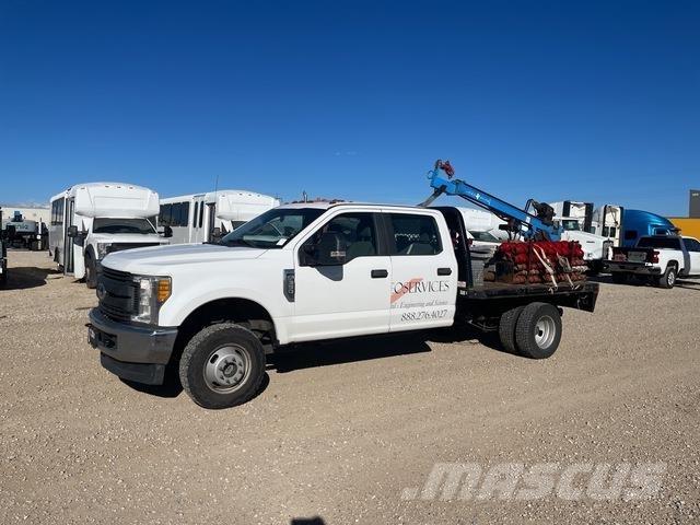 Ford F-350 Truck mounted drill rig