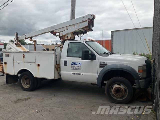 Ford F-450 Truck mounted platforms