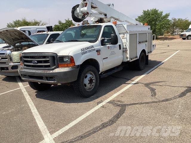 Ford F-450 Truck mounted platforms