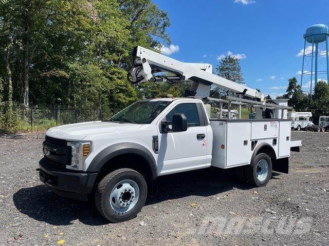Ford F-450 Truck mounted platforms