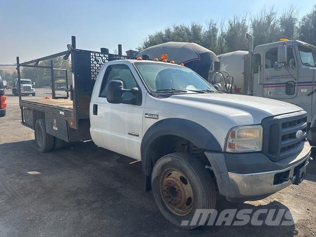 Ford F-450 Flatbed / Dropside trucks