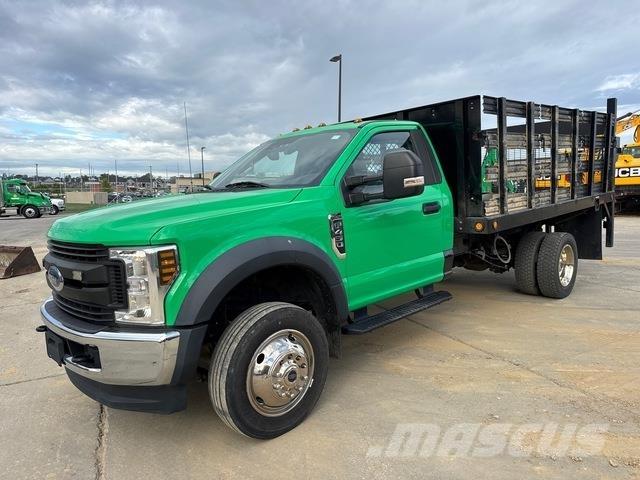 Ford F-450 Flatbed / Dropside trucks