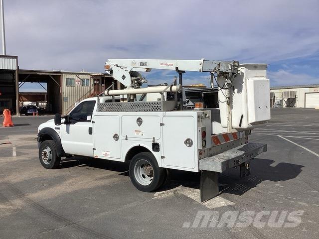 Ford F-450 Truck mounted platforms
