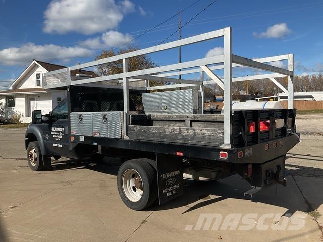 Ford F-450 Flatbed / Dropside trucks