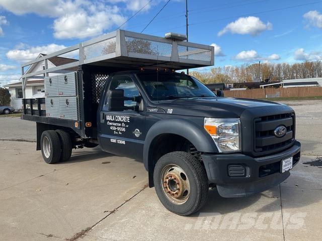 Ford F-450 Flatbed / Dropside trucks