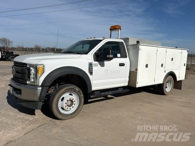Ford F-550 Municipal / general purpose vehicles