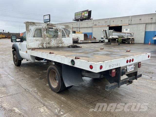 Ford F-550 Flatbed / Dropside trucks