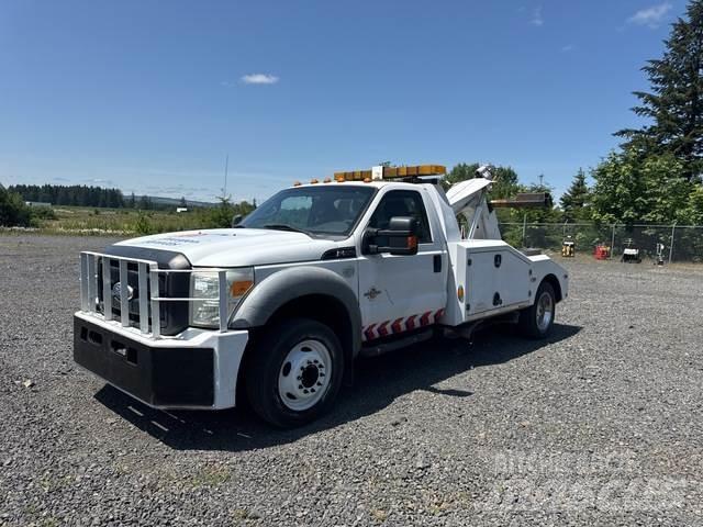 Ford F-550 Recovery vehicles