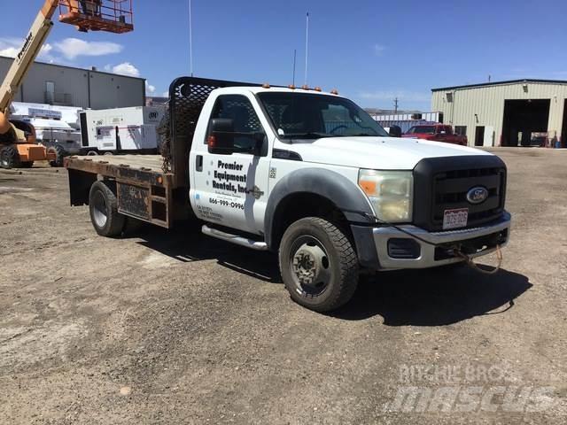 Ford F-550 Flatbed / Dropside trucks