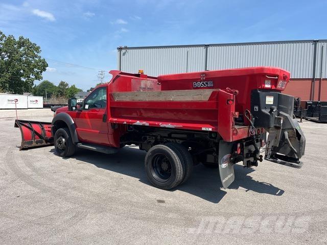 Ford F-550 Snow blades and plows