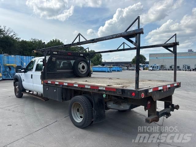 Ford F-550 Flatbed / Dropside trucks