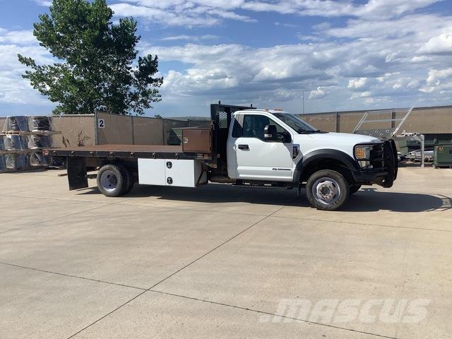 Ford F-550 Flatbed / Dropside trucks