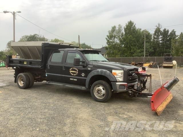 Ford F-550 Snow blades and plows