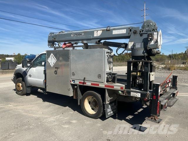 Ford F-550 Truck mounted cranes