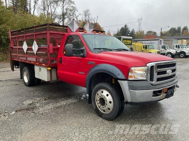 Ford F-550 Flatbed / Dropside trucks
