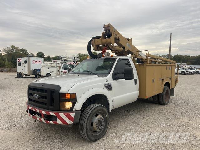 Ford F-550 Truck mounted platforms