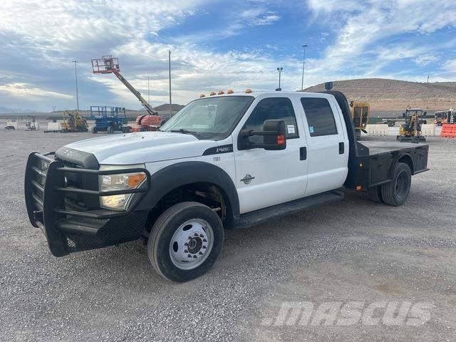 Ford F-550 Flatbed / Dropside trucks