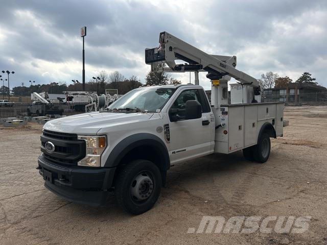 Ford F-550 Truck mounted platforms