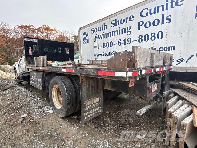 Ford F-650 Flatbed / Dropside trucks