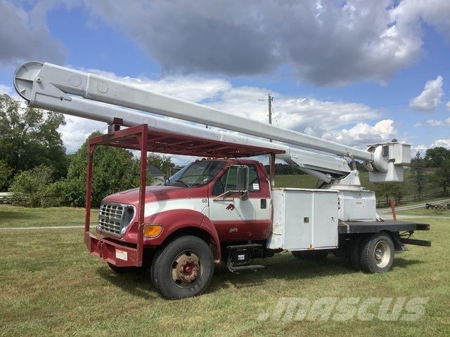 Ford F-750 Truck mounted platforms