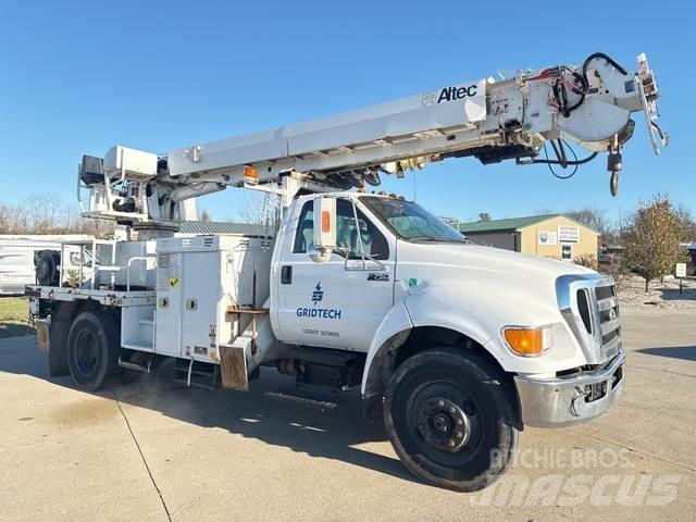 Ford F-750 Truck mounted drill rig