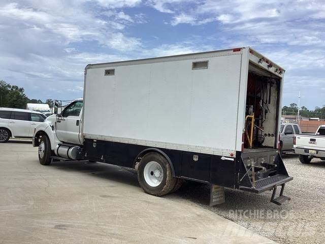 Ford F-750 Other