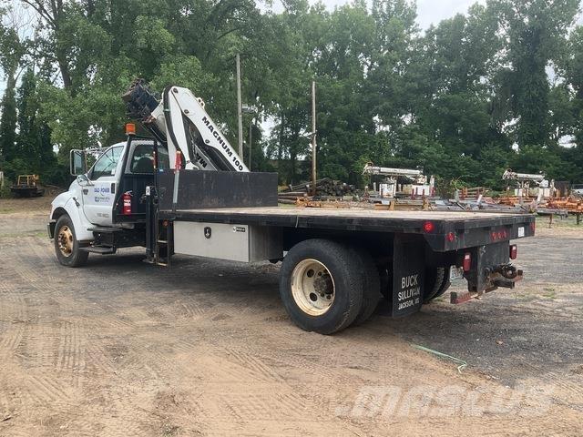 Ford F-750 Truck mounted cranes