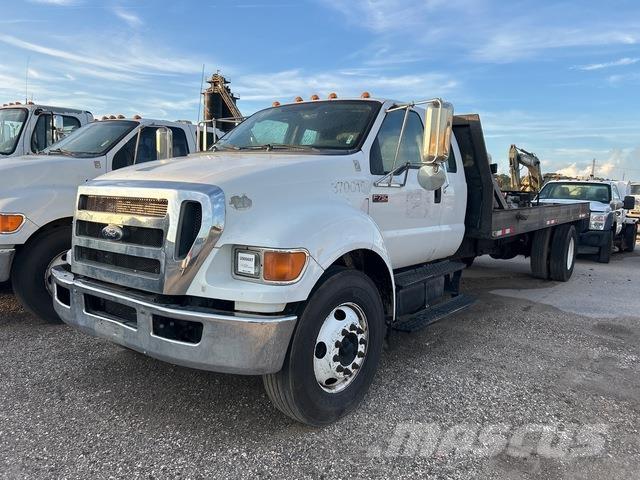 Ford F-750 Flatbed / Dropside trucks