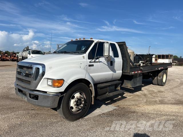 Ford F-750 Flatbed / Dropside trucks