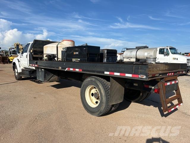 Ford F-750 Flatbed / Dropside trucks