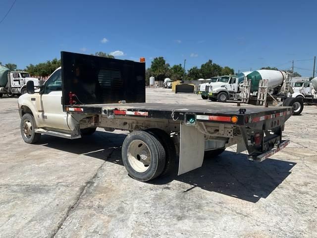 Ford F550 Flatbed / Dropside trucks