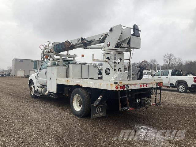 Ford F750 Truck mounted drill rig