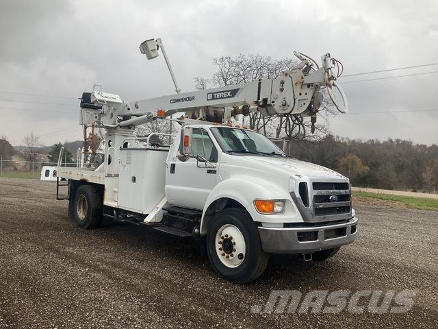 Ford F750 Truck mounted drill rig