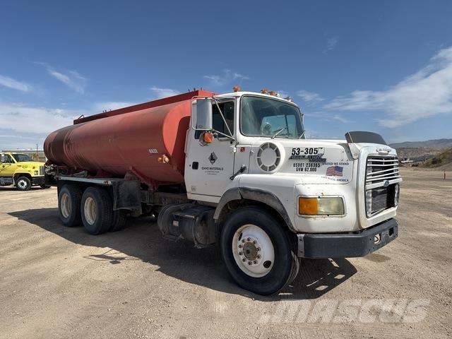 Ford L9000 Water bowser