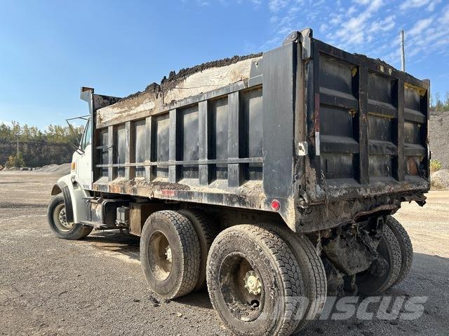 Ford LT9501 Tipper trucks