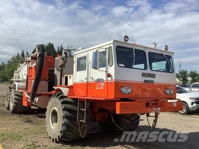  Foremost Delta Commercial vehicle