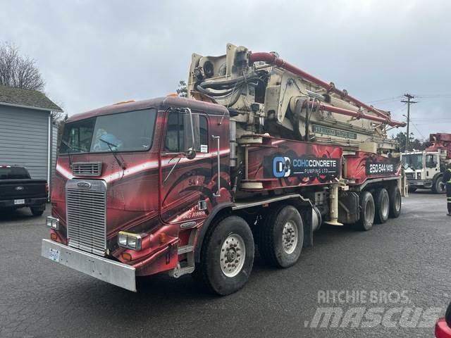 Freightliner  Concrete pumps